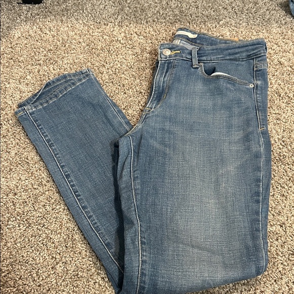 Levi's Women's Skinny Jeans in Blue - Picture 1 of 2